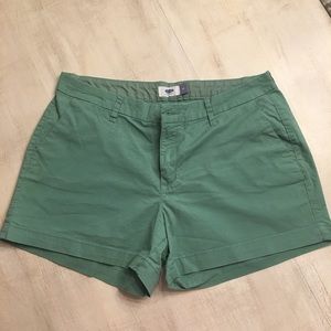 Old Navy shorts. Light green sz 10